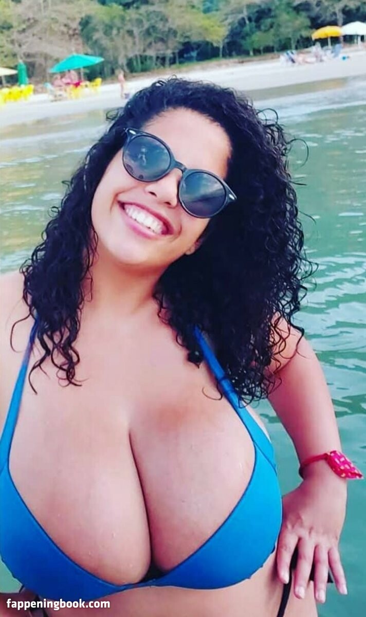 Mayla Coimbra Nude