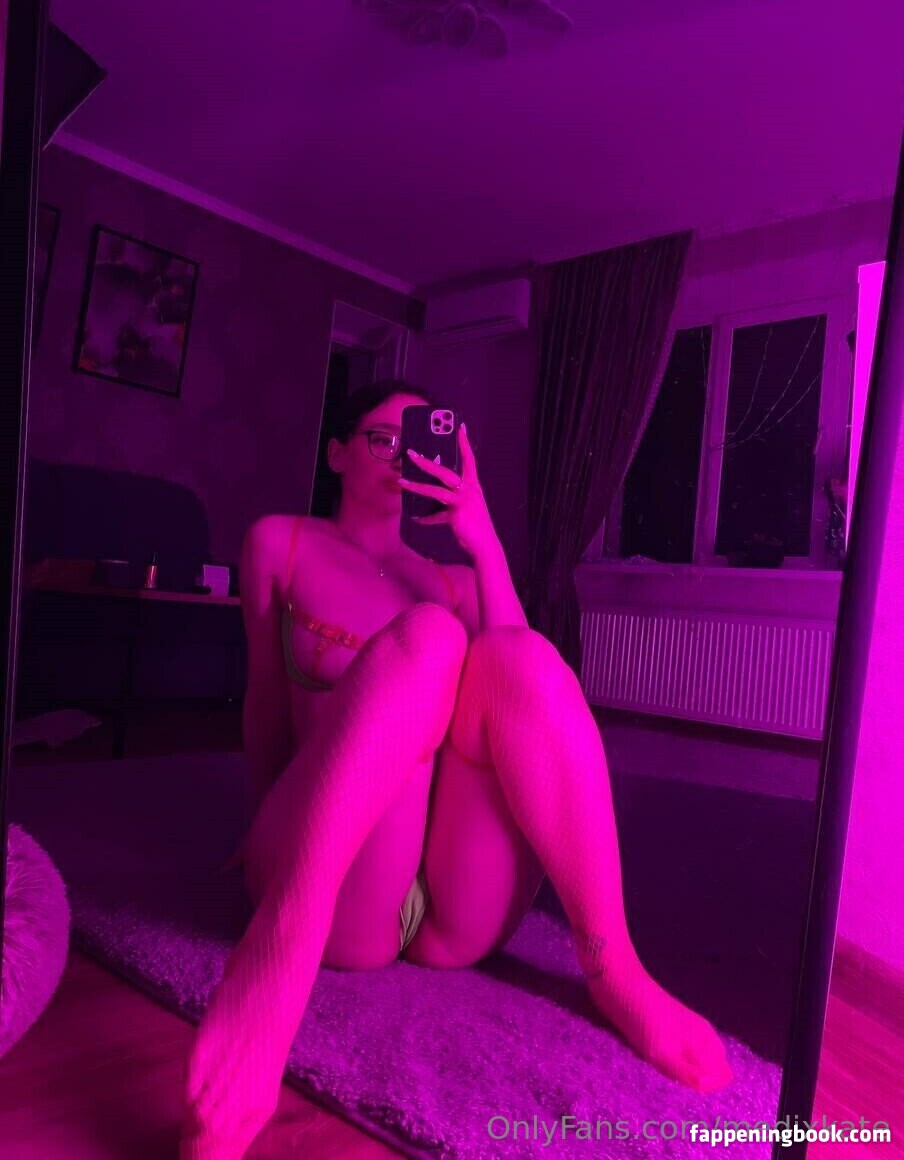 medixkate Nude OnlyFans Leaks