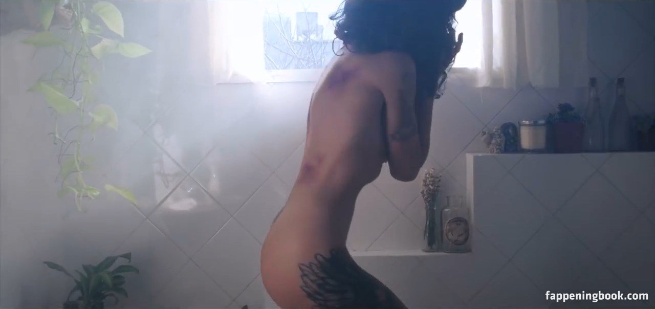 Melina Ascune Nude