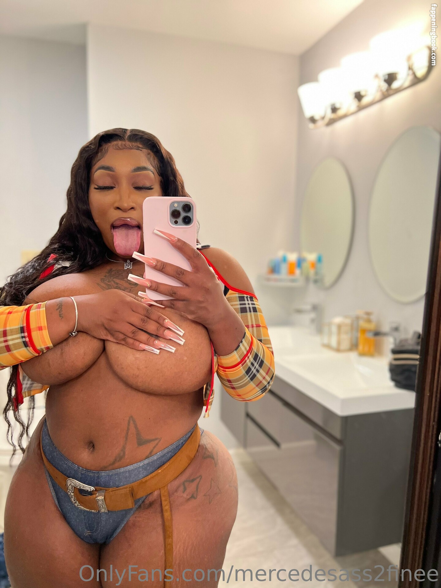 mercedesass2finee Nude OnlyFans Leaks