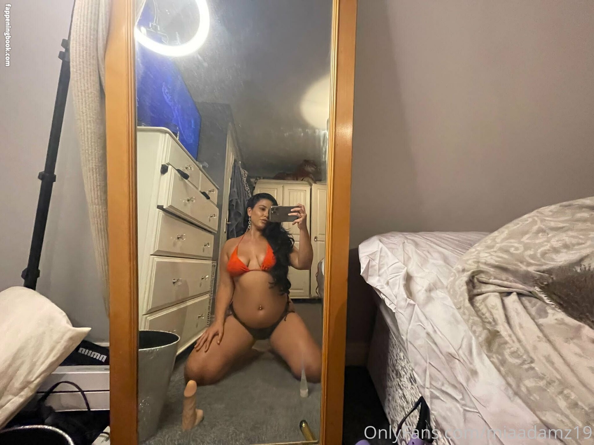 miaadamz19 Nude OnlyFans Leaks