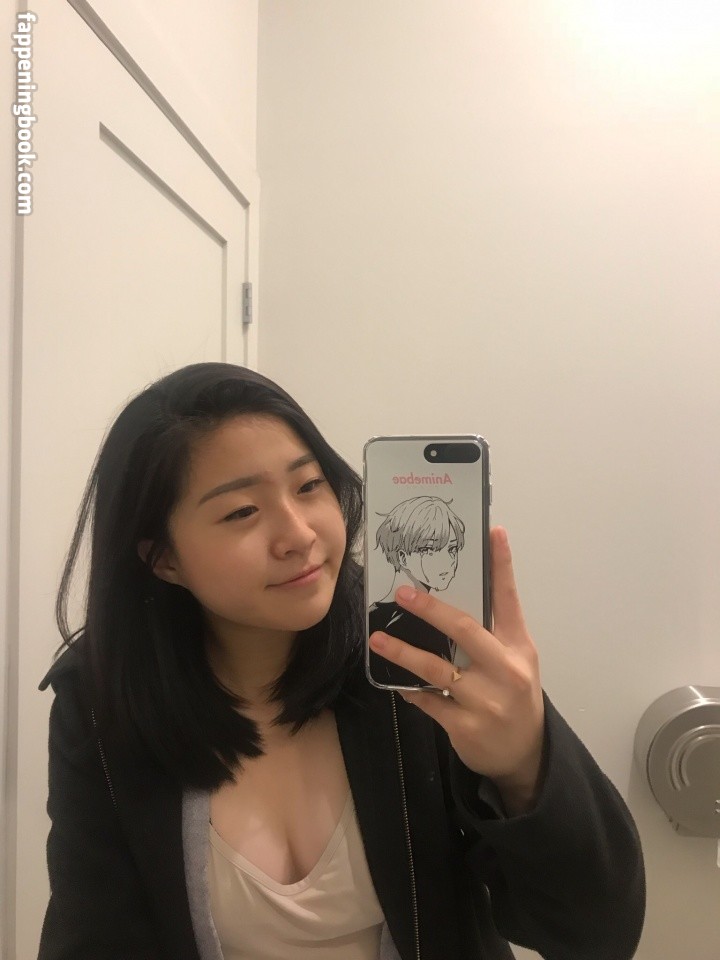 mii.lily Nude OnlyFans Leaks