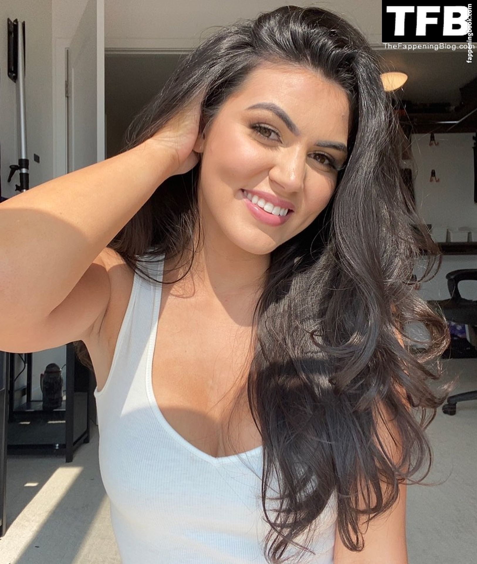 Mikaela Pascal Nude OnlyFans Leaks