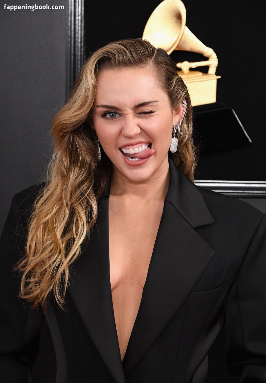 https://fappeningbook.com/photos/m/i/miley-cyrus/1000/176.jpg