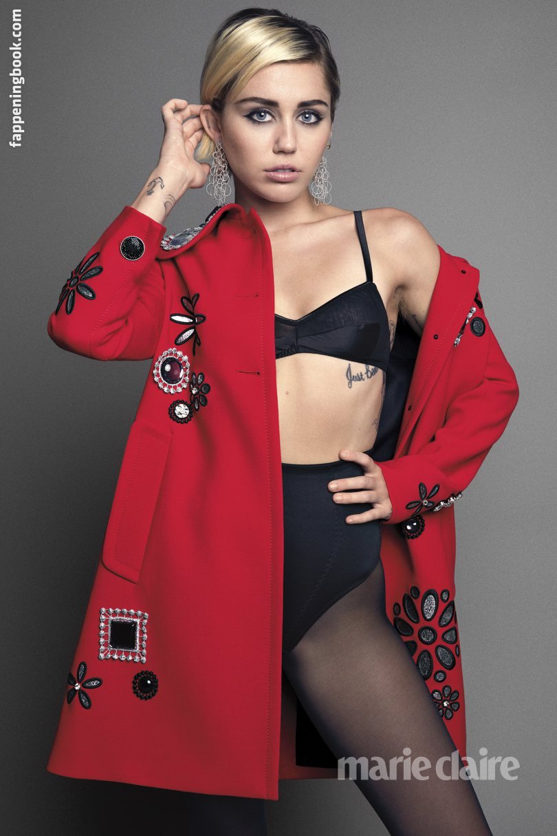 https://fappeningbook.com/photos/m/i/miley-cyrus/2000/1626.jpg