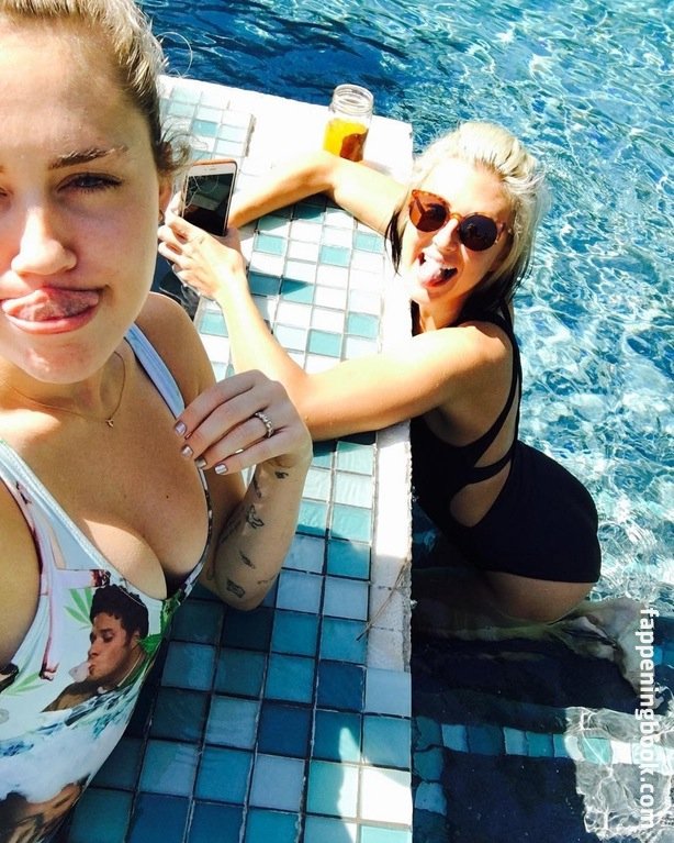 https://fappeningbook.com/photos/m/i/miley-cyrus/3000/2057.jpg