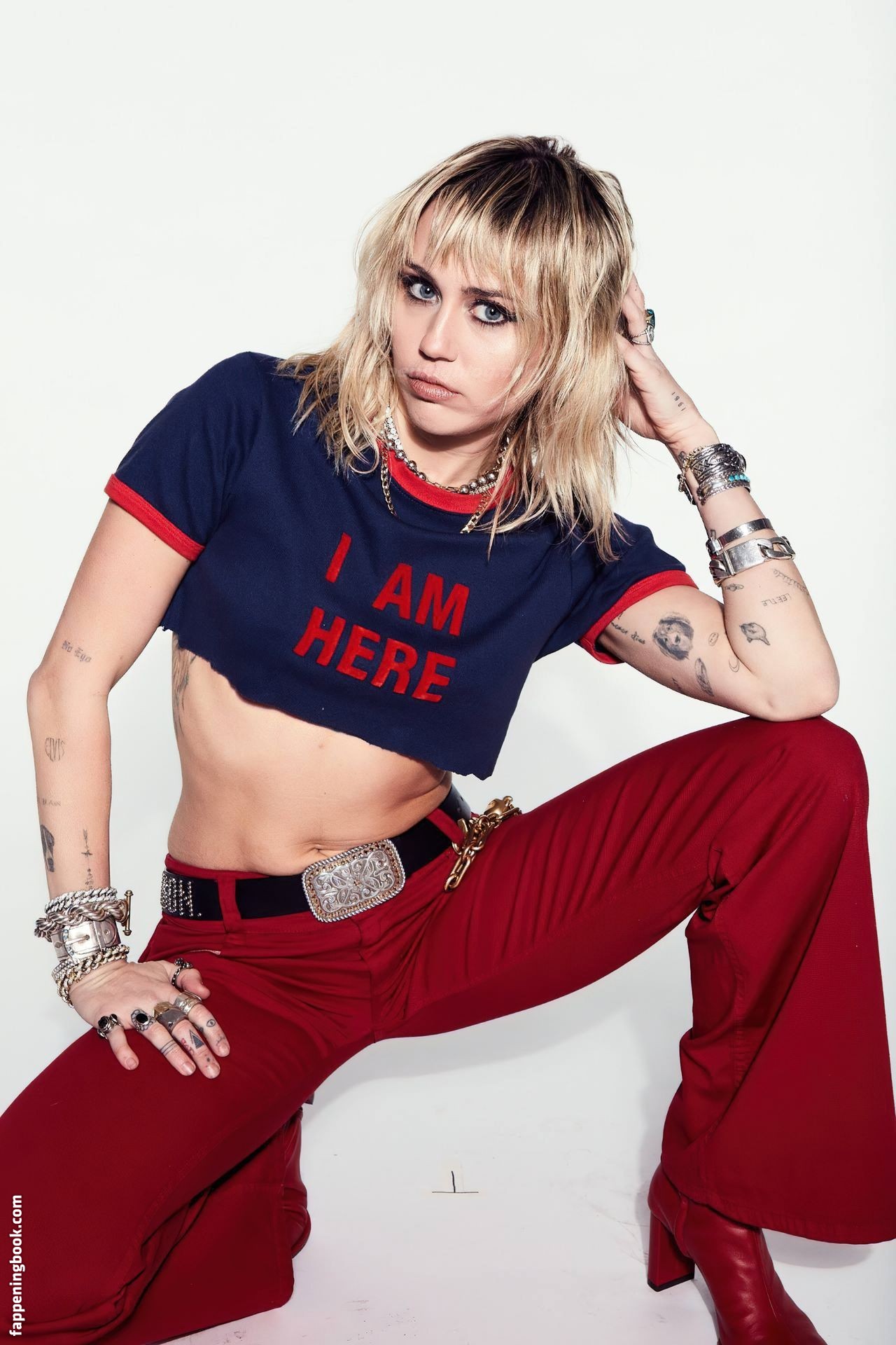 Miley Cyrus Nude, Fappening, Sexy Photos, Uncensored - Page 18 