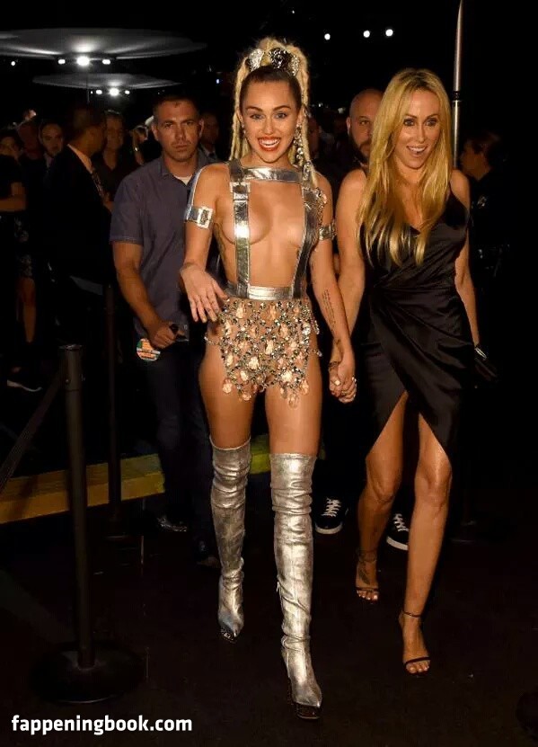 https://fappeningbook.com/photos/m/i/miley-cyrus/6000/5396.jpg