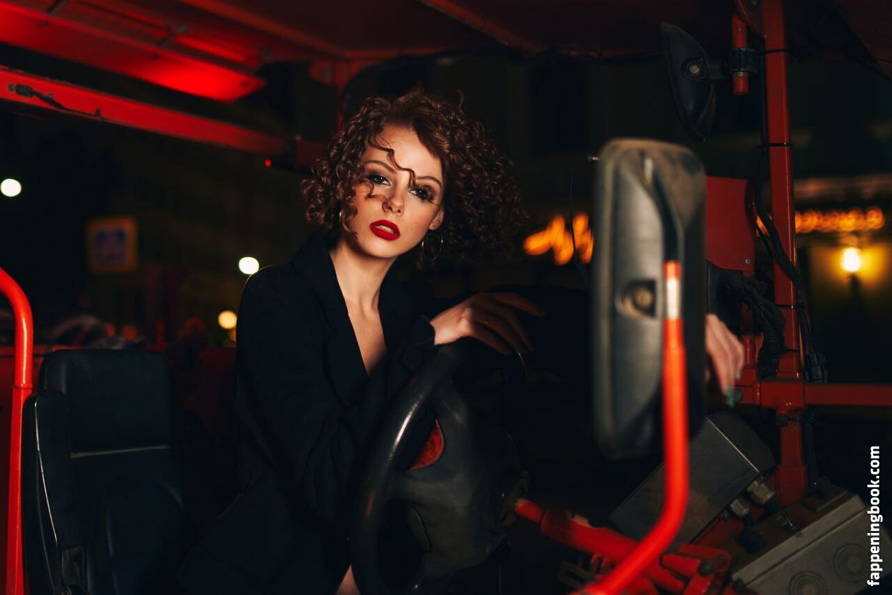 Mineevph / carolineevip Nude, OnlyFans Leaks, Fappening - FappeningBook