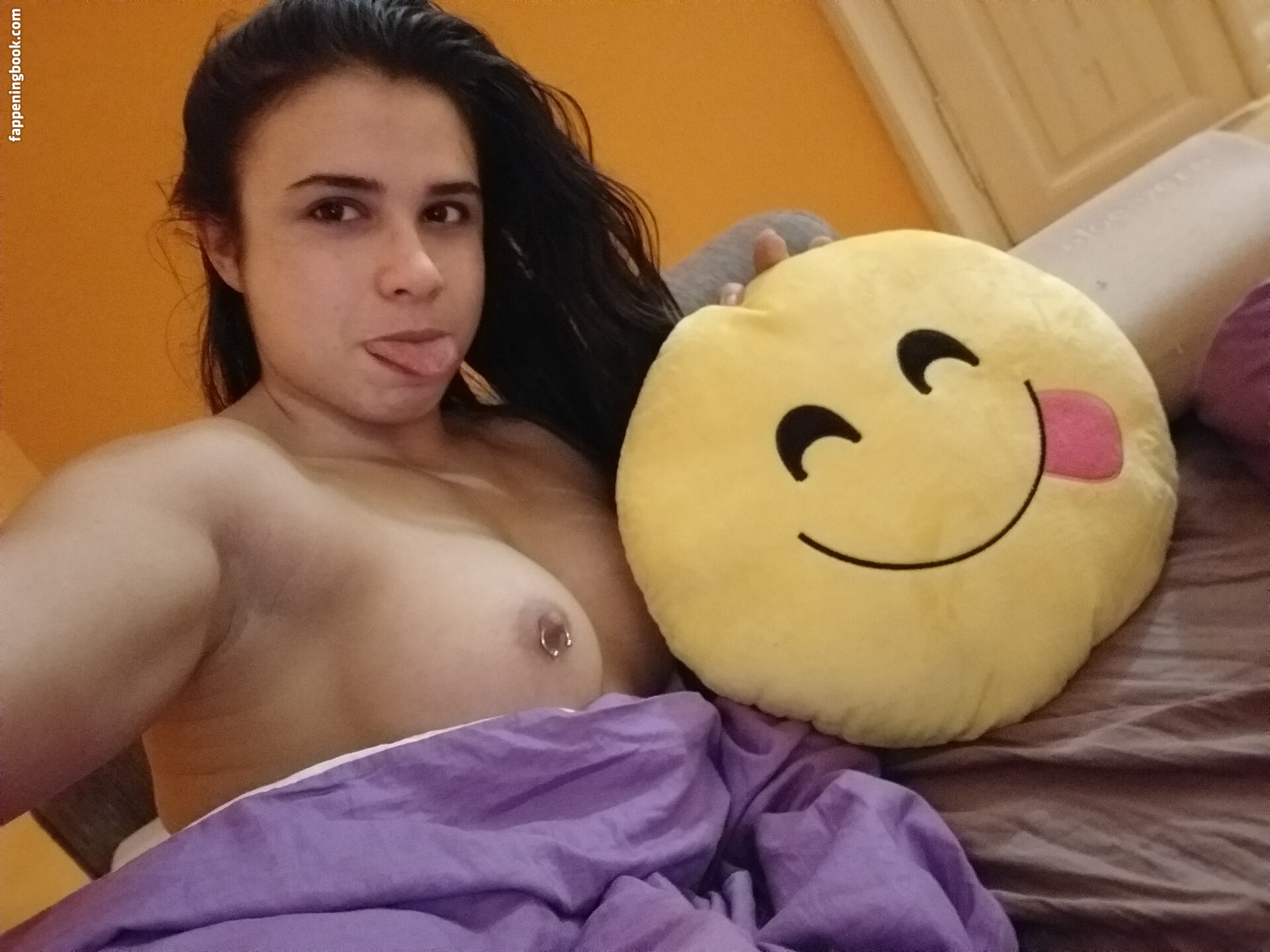 miracuckold Nude OnlyFans Leaks