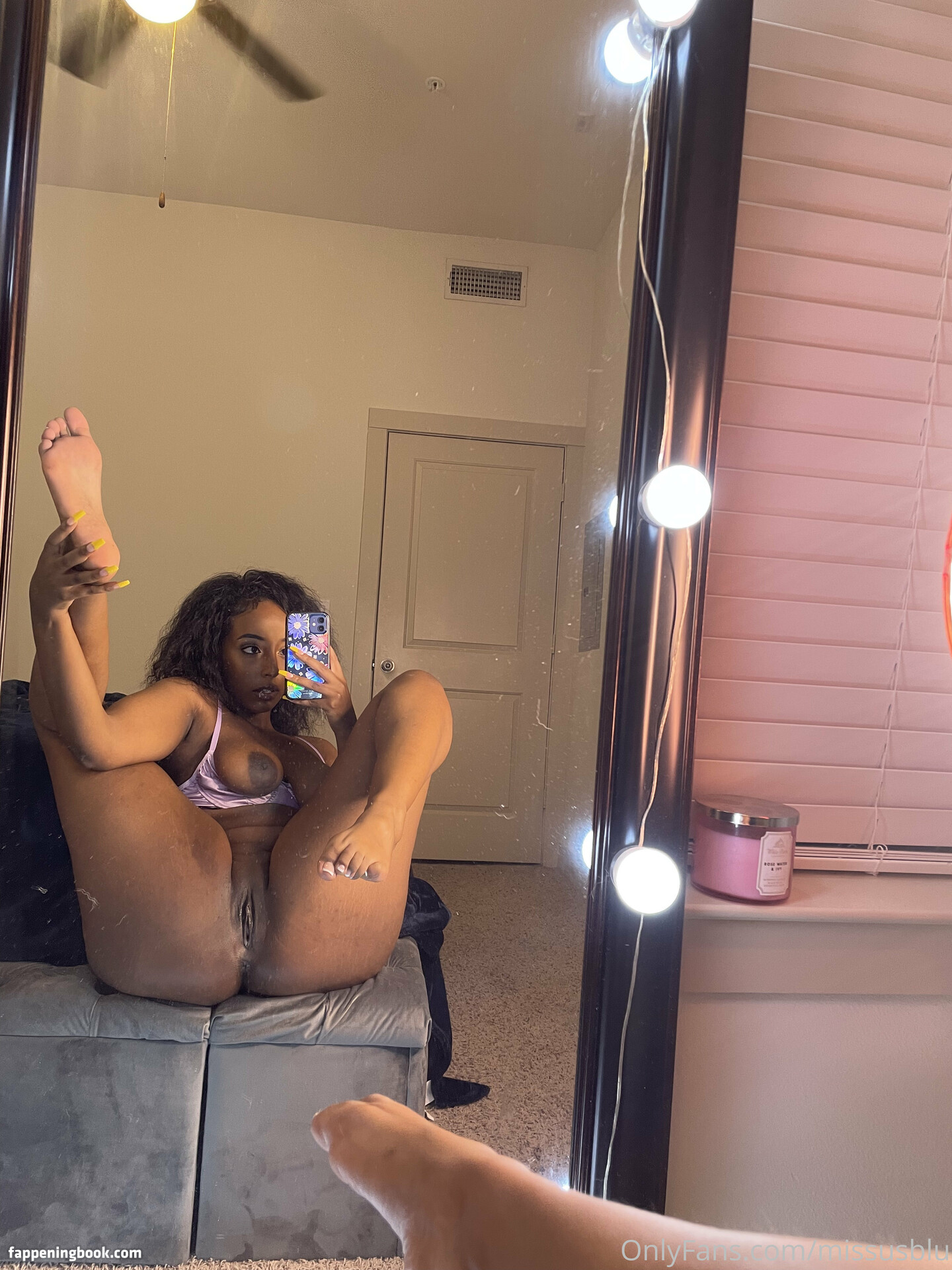 missusblu Nude OnlyFans Leaks