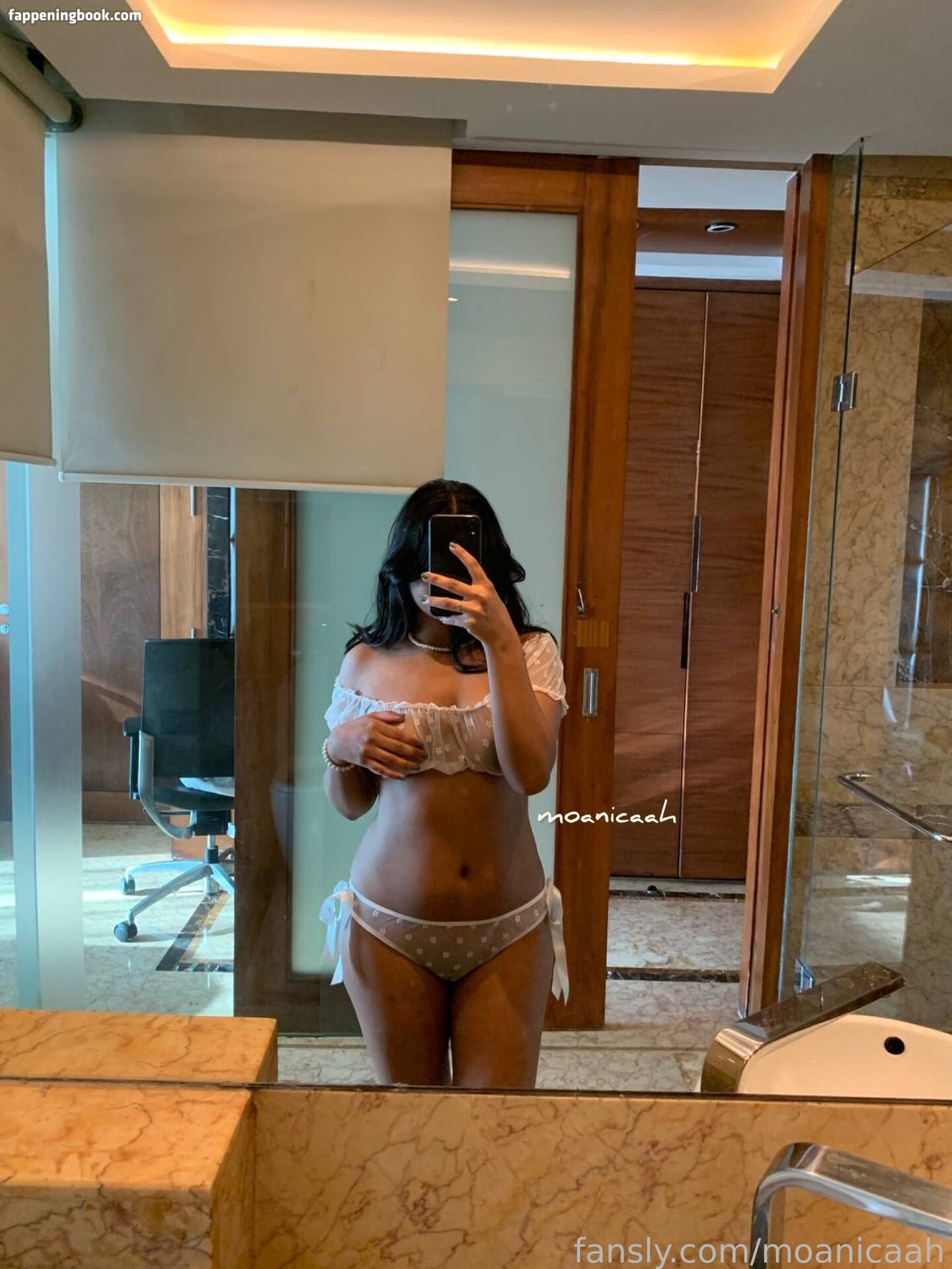 moanicaah Nude OnlyFans Leaks