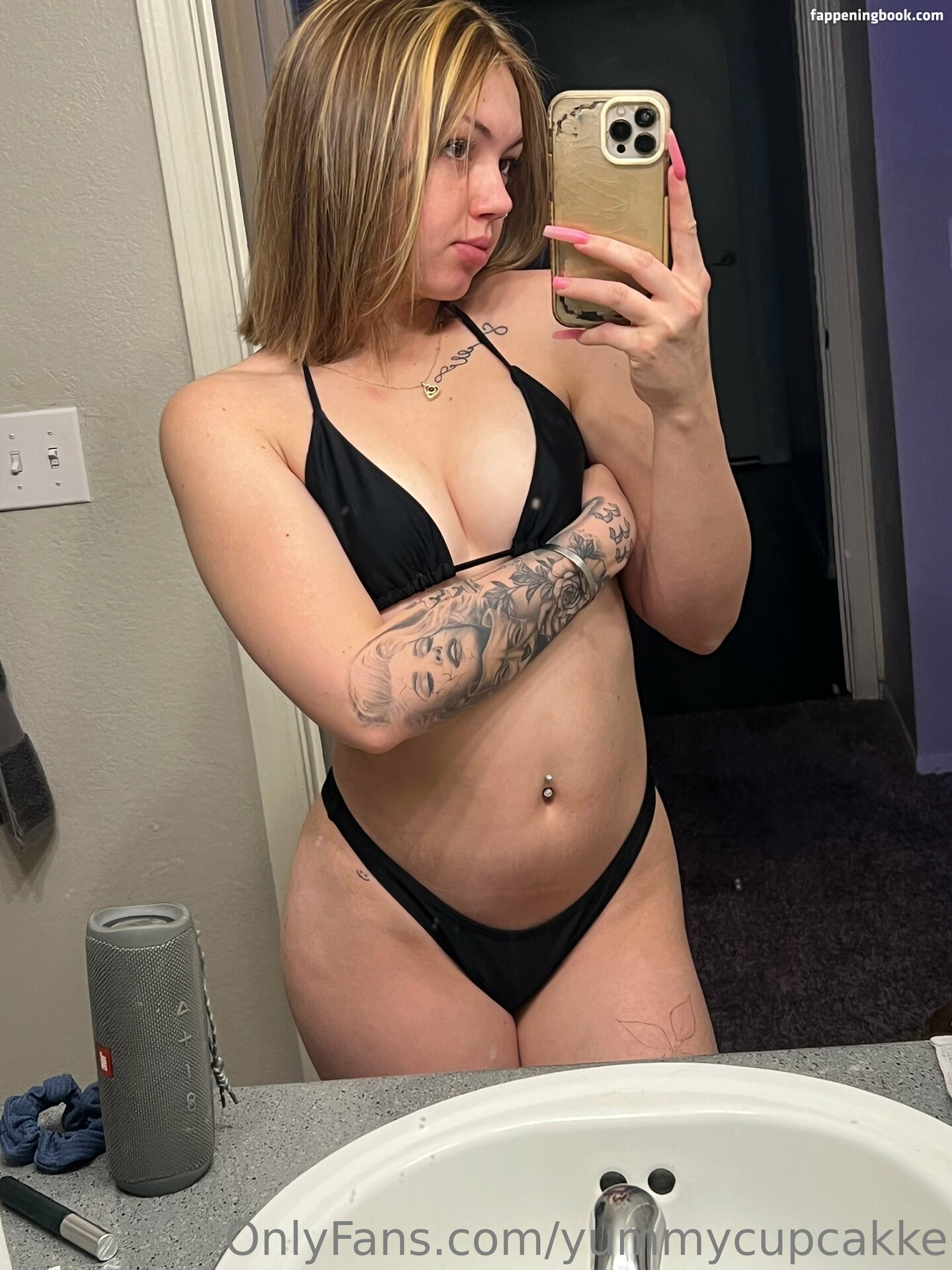 monicamoore69 Nude OnlyFans Leaks