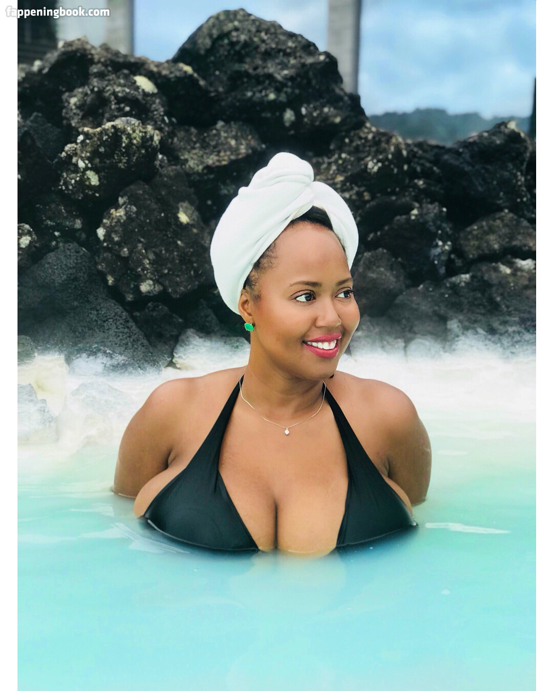 Monique Cooper Nude OnlyFans Leaks