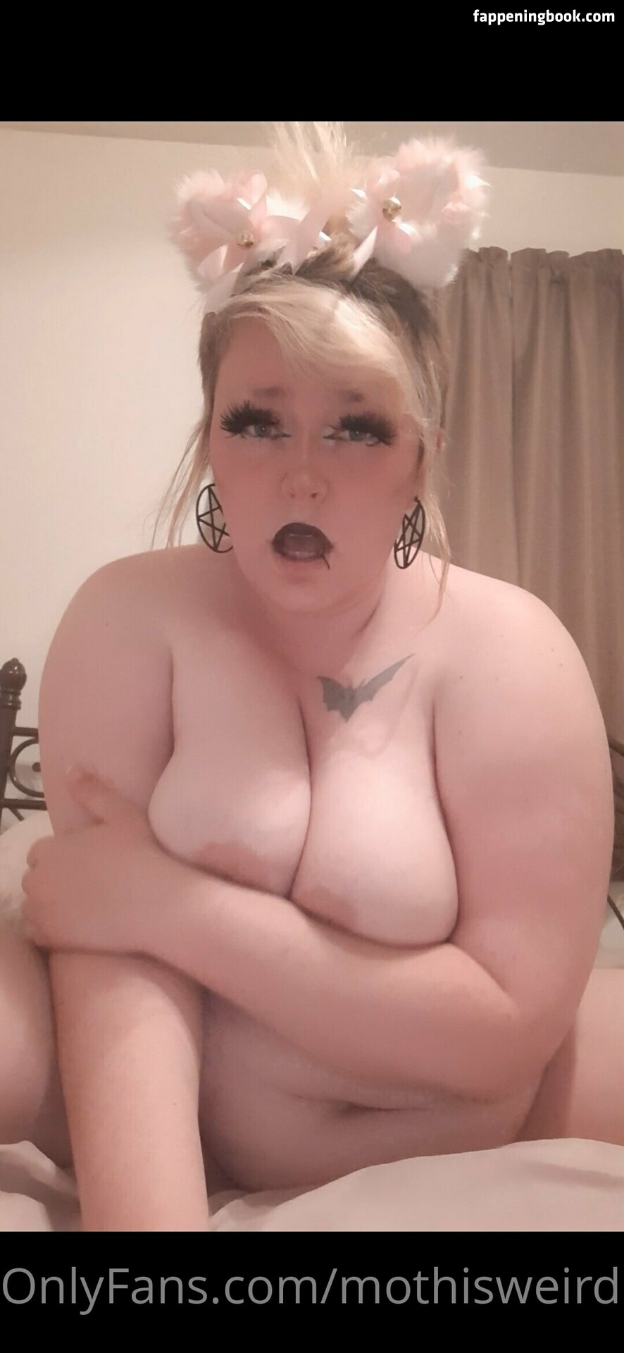 mothisweird Nude OnlyFans Leaks