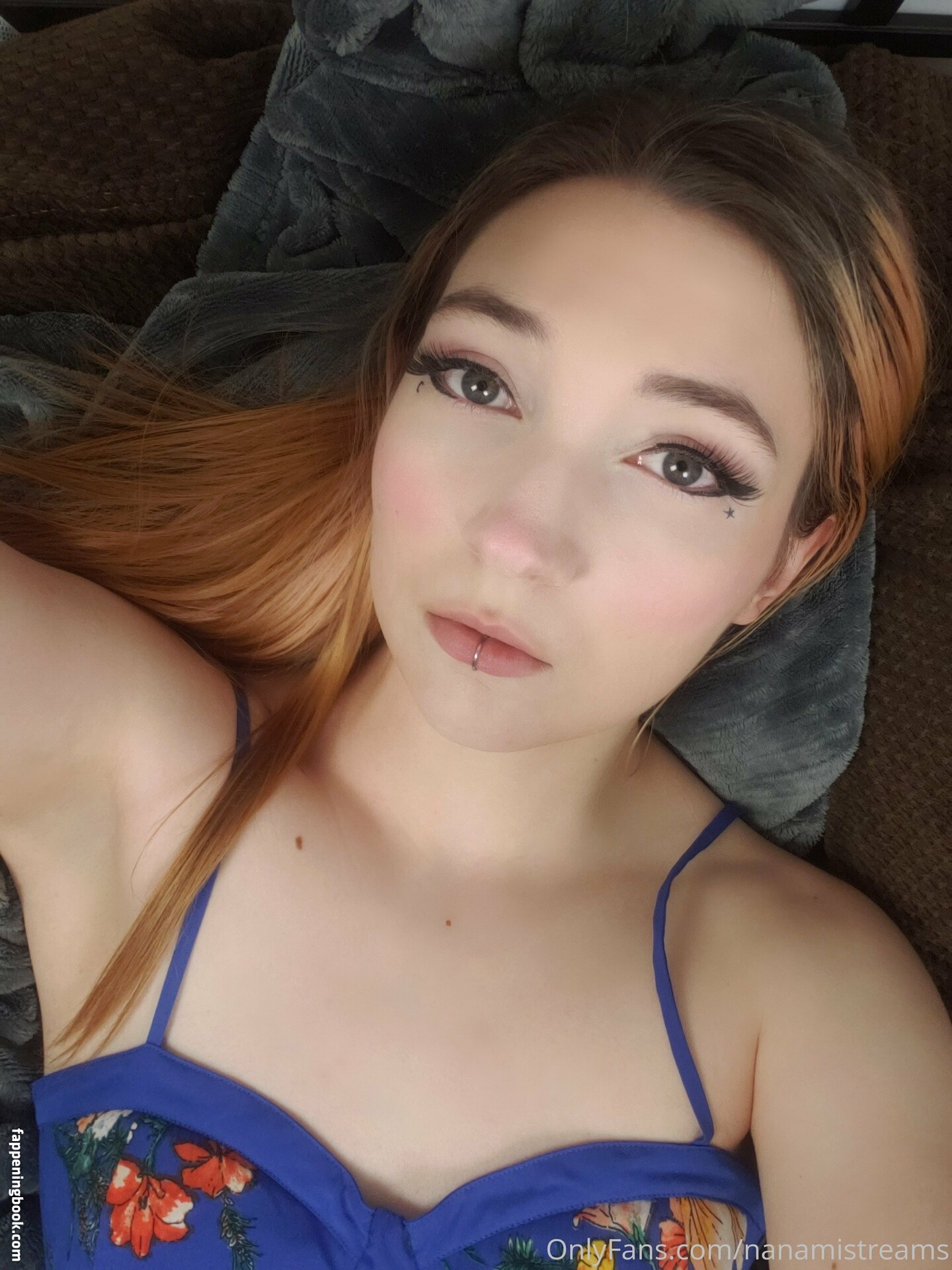 nanamistreams Nude OnlyFans Leaks