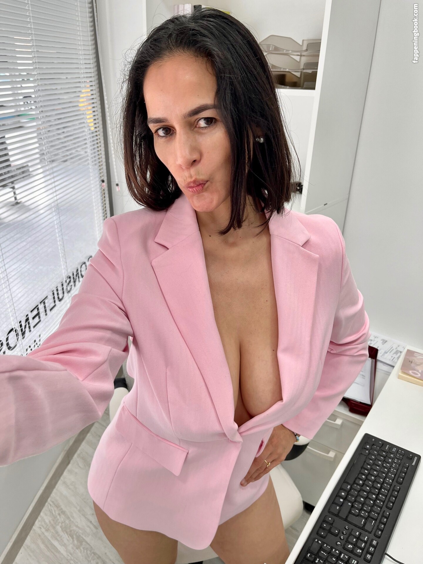 Nanda Reyes Nude OnlyFans Leaks