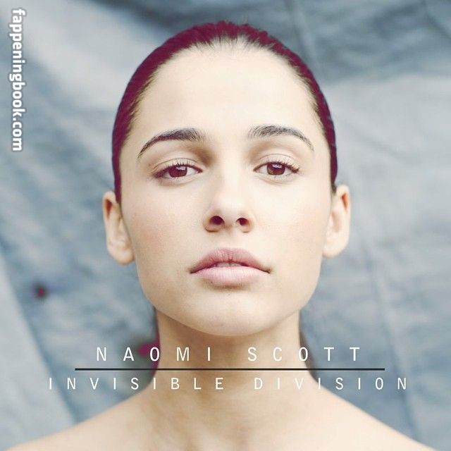 Naomi Scott Nude