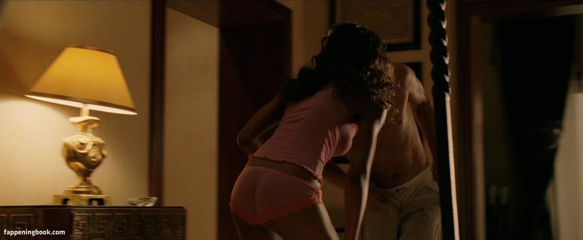 Naomie Harris Nude