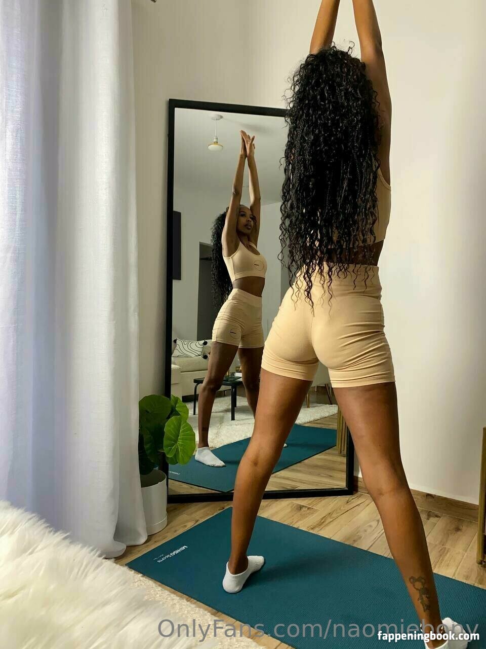 naomiebony Fapello Latest Exclusive Leaked Photos