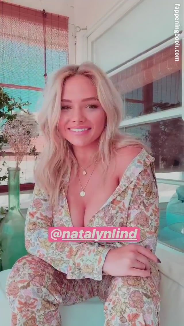 Natalie Alyn Lind Nude