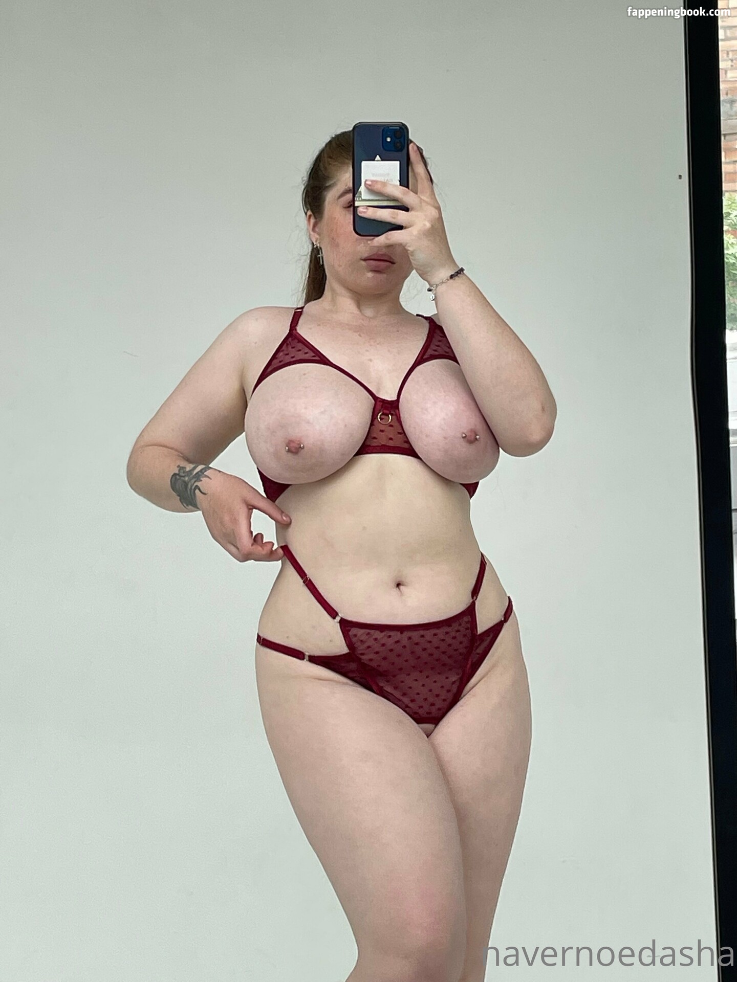 navernoedasha Nude OnlyFans Leaks