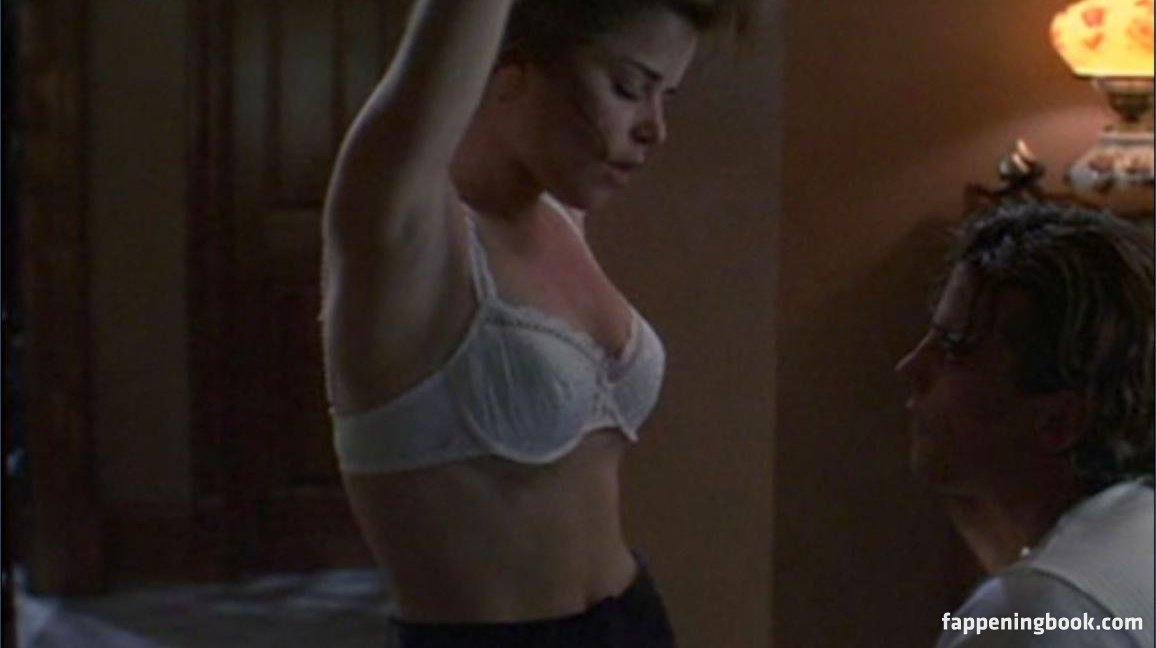 Pics neve cambell nude Neve Campbell