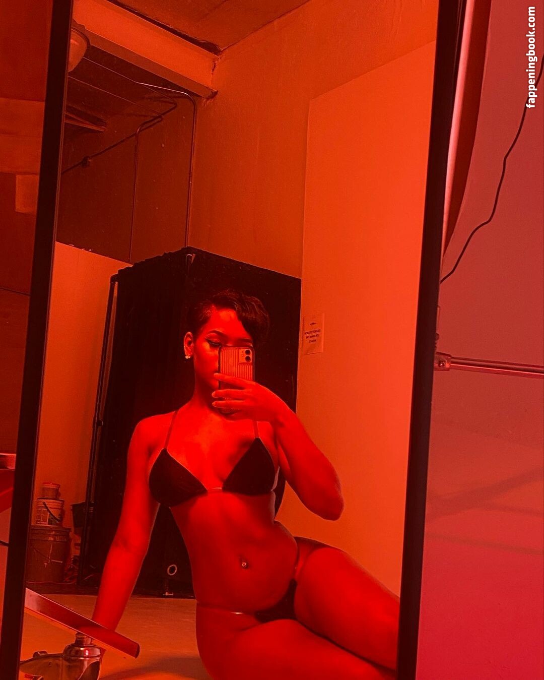 Nia.no.long Nude