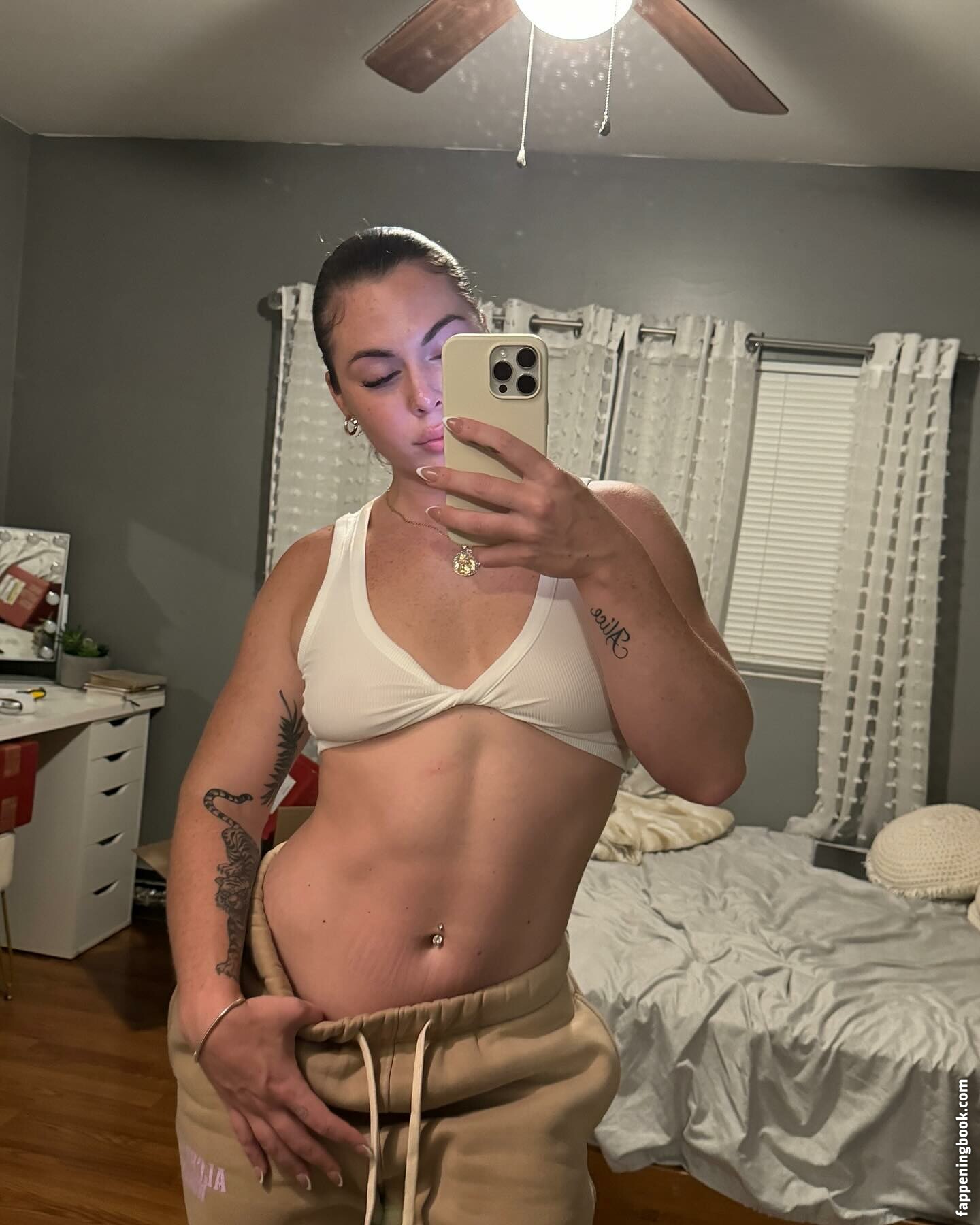 nicolecarluccii Nude OnlyFans Leaks