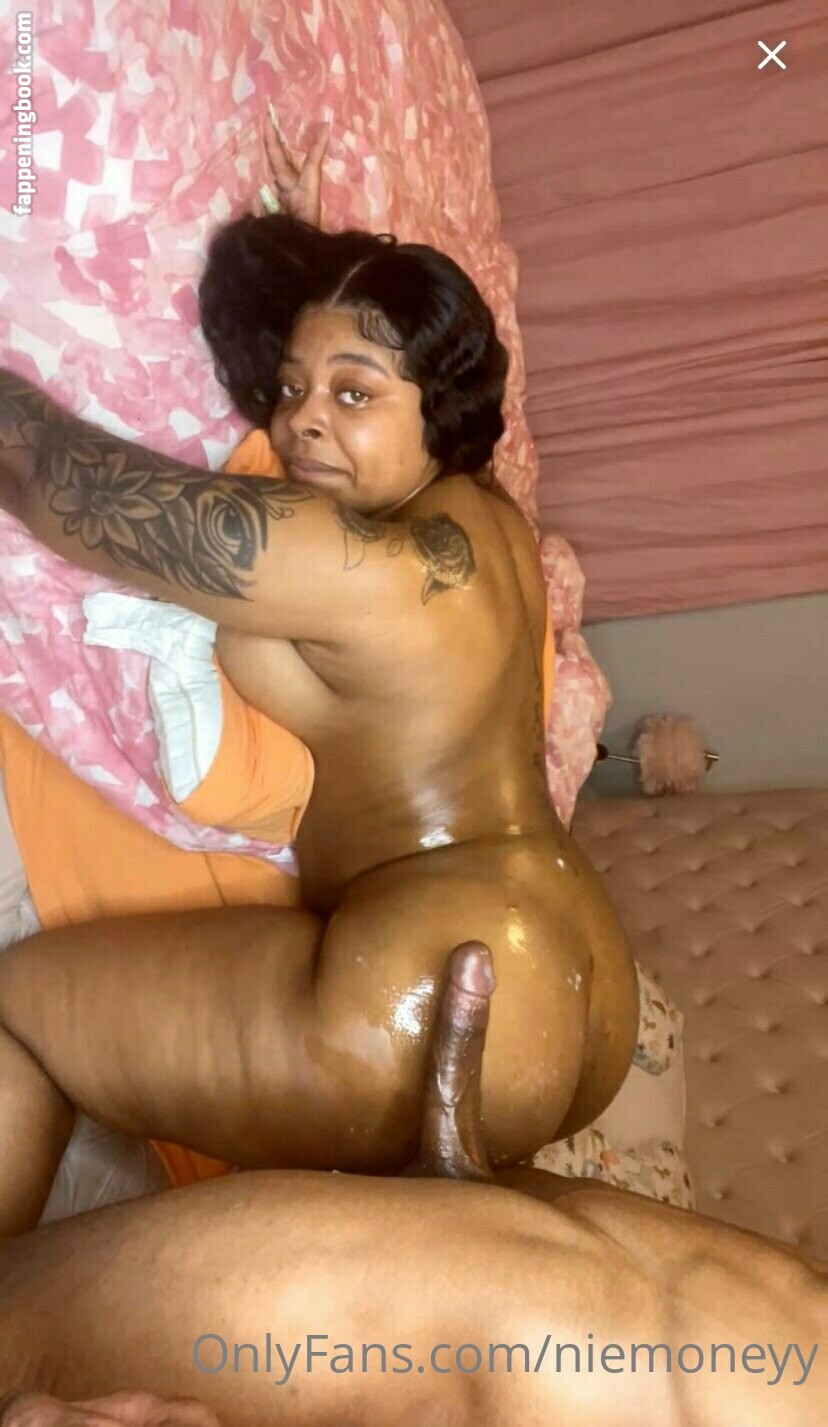 niemoneyy Nude OnlyFans Leaks