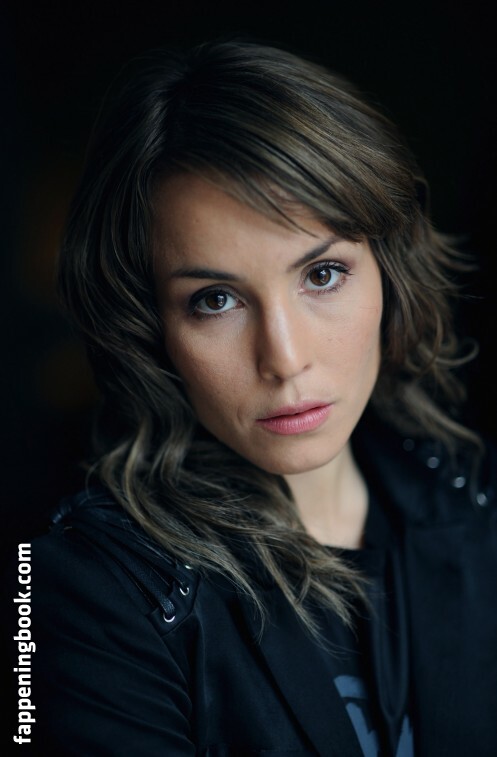 Noomi Rapace Nude