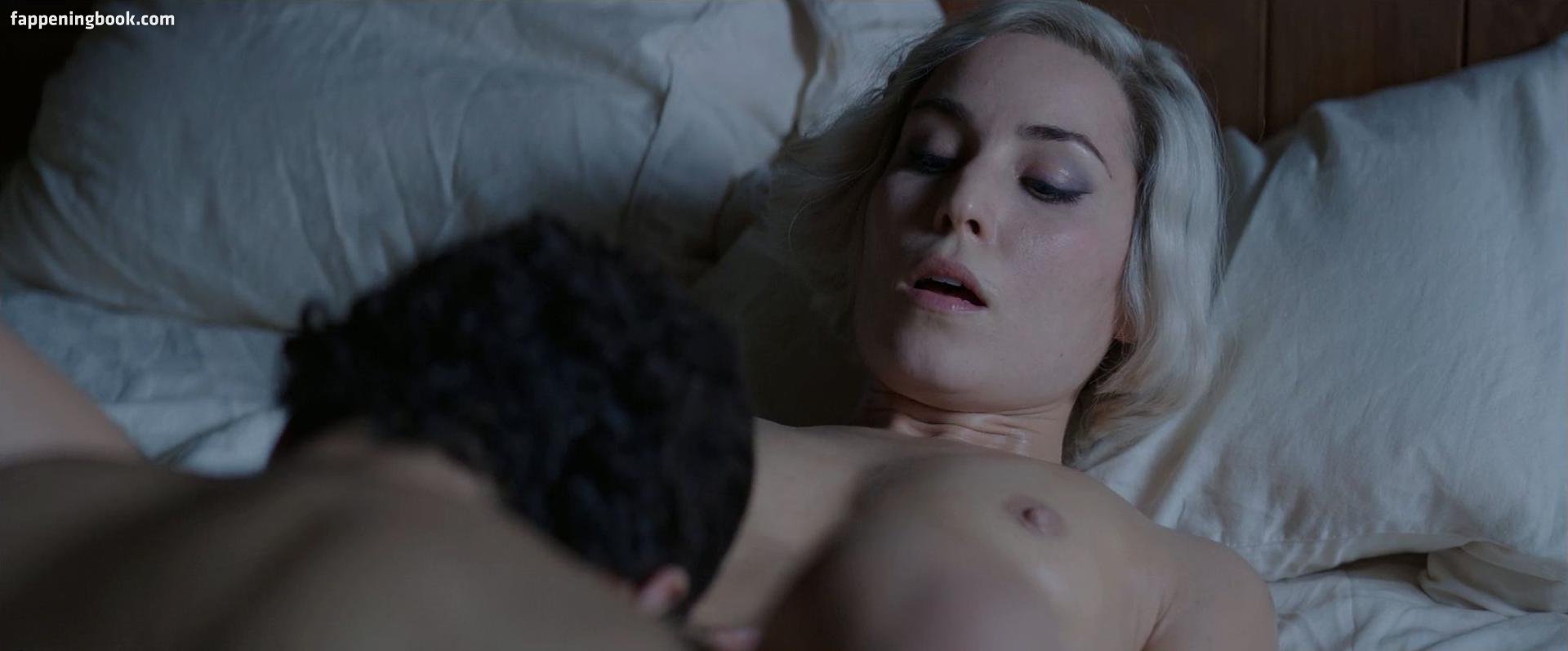 Noomi Rapace Nude