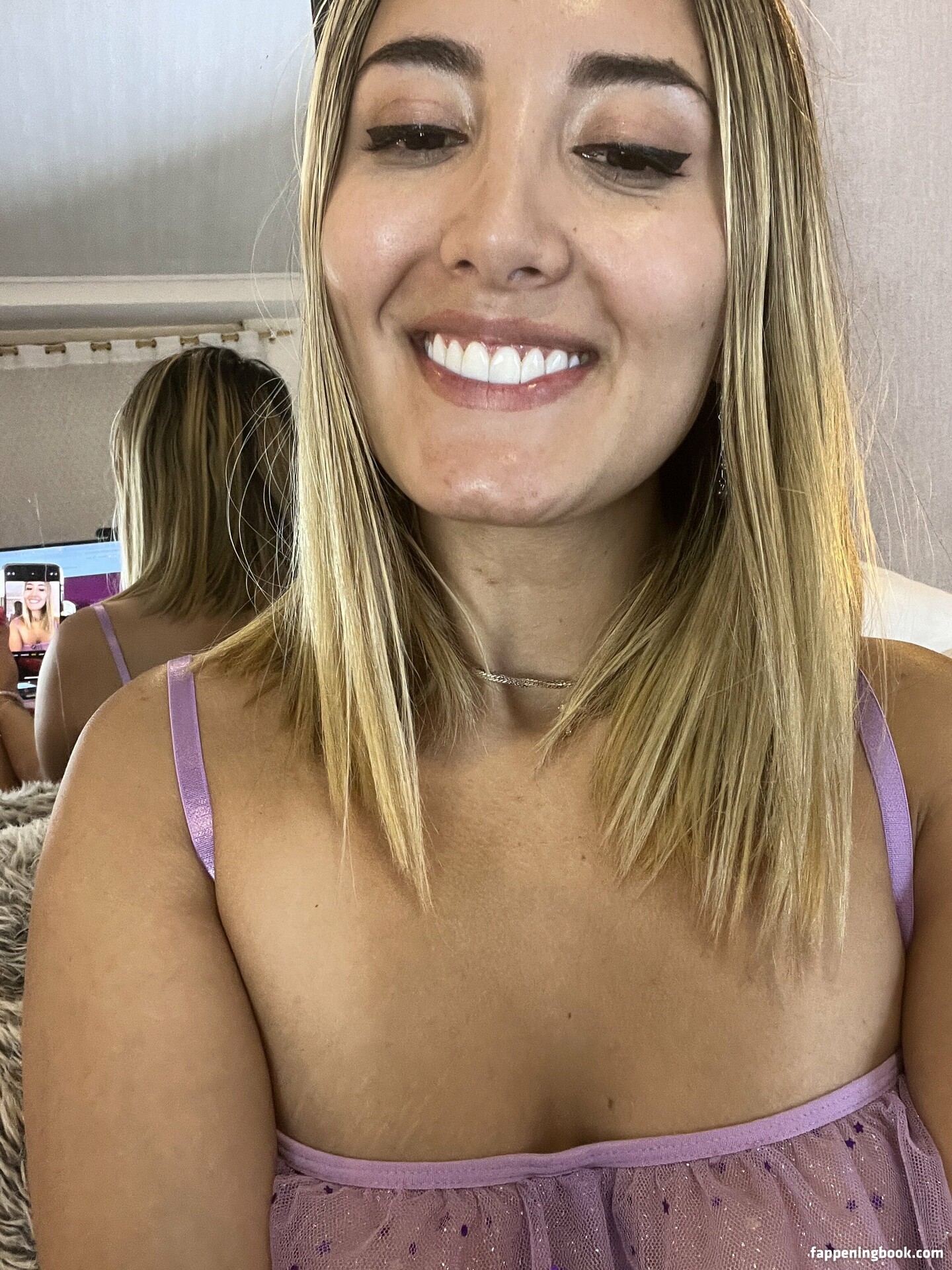 oliviasmiithfree Nude OnlyFans Leaks