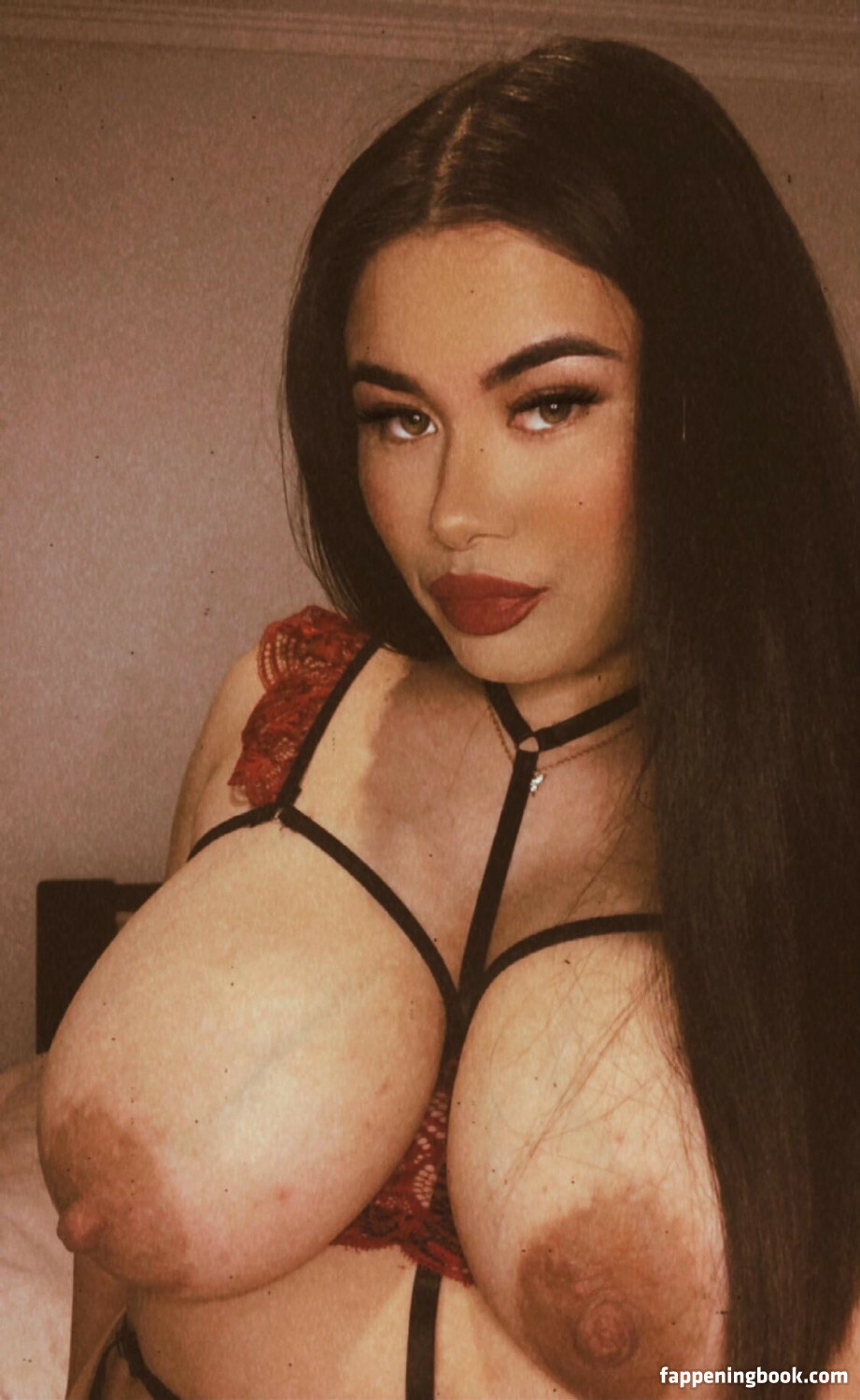 PacificPrincess Nude OnlyFans Leaks