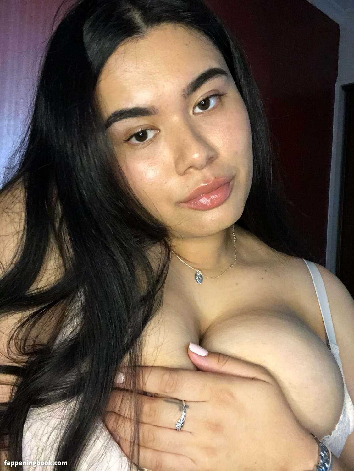 PacificPrincess Nude OnlyFans Leaks