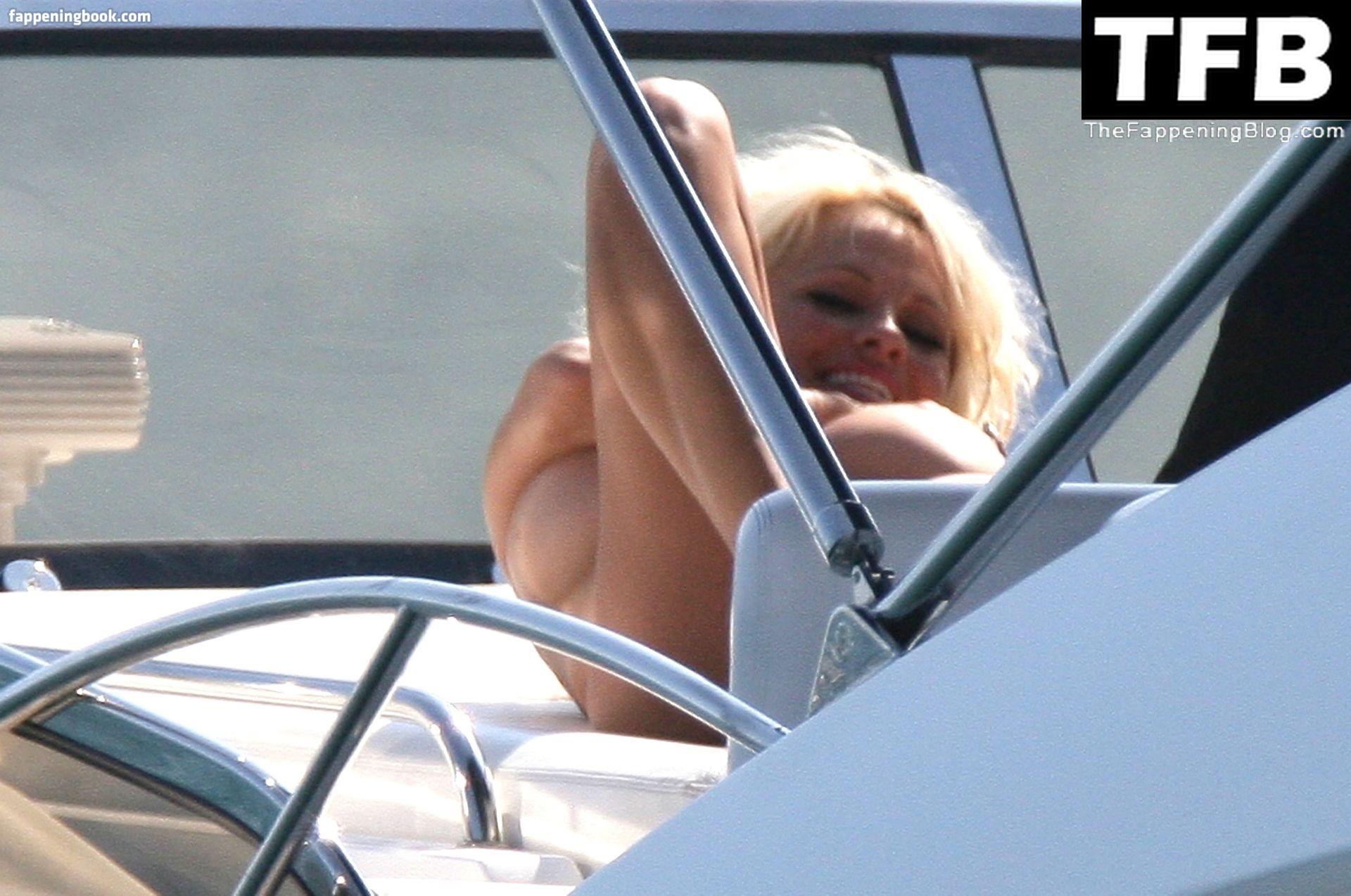 Pamela Anderson Nude Fakes