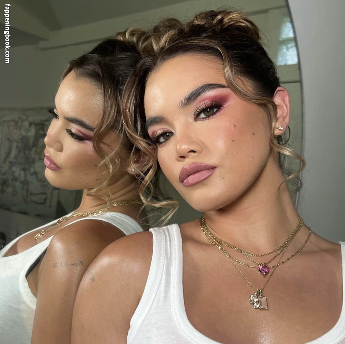 Paris Berelc Nude