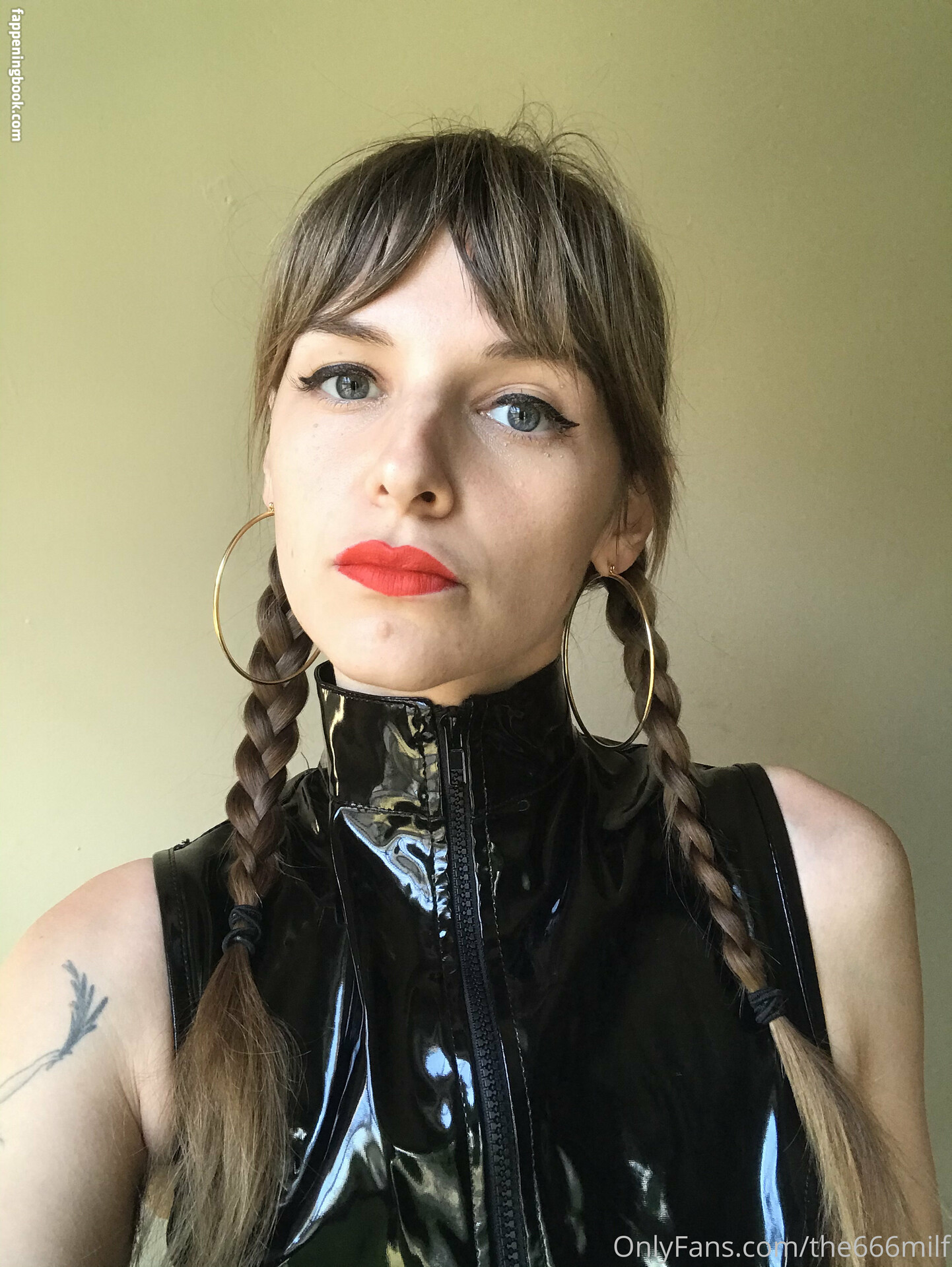 parisbush / prettygirlparis10 Nude, OnlyFans Leaks, Fappening