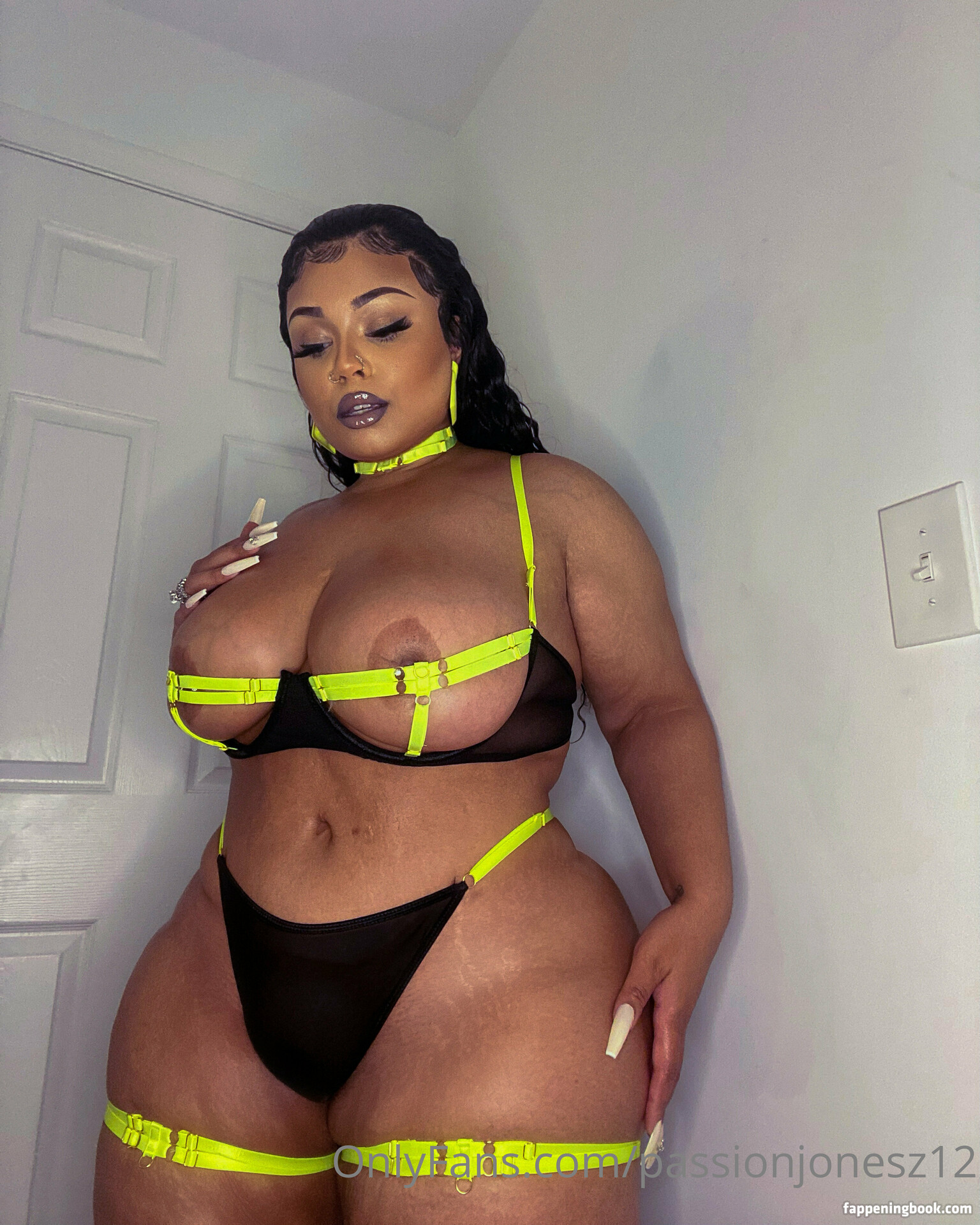 Passion Jonesz Fapello Latest Exclusive Leaked Photos