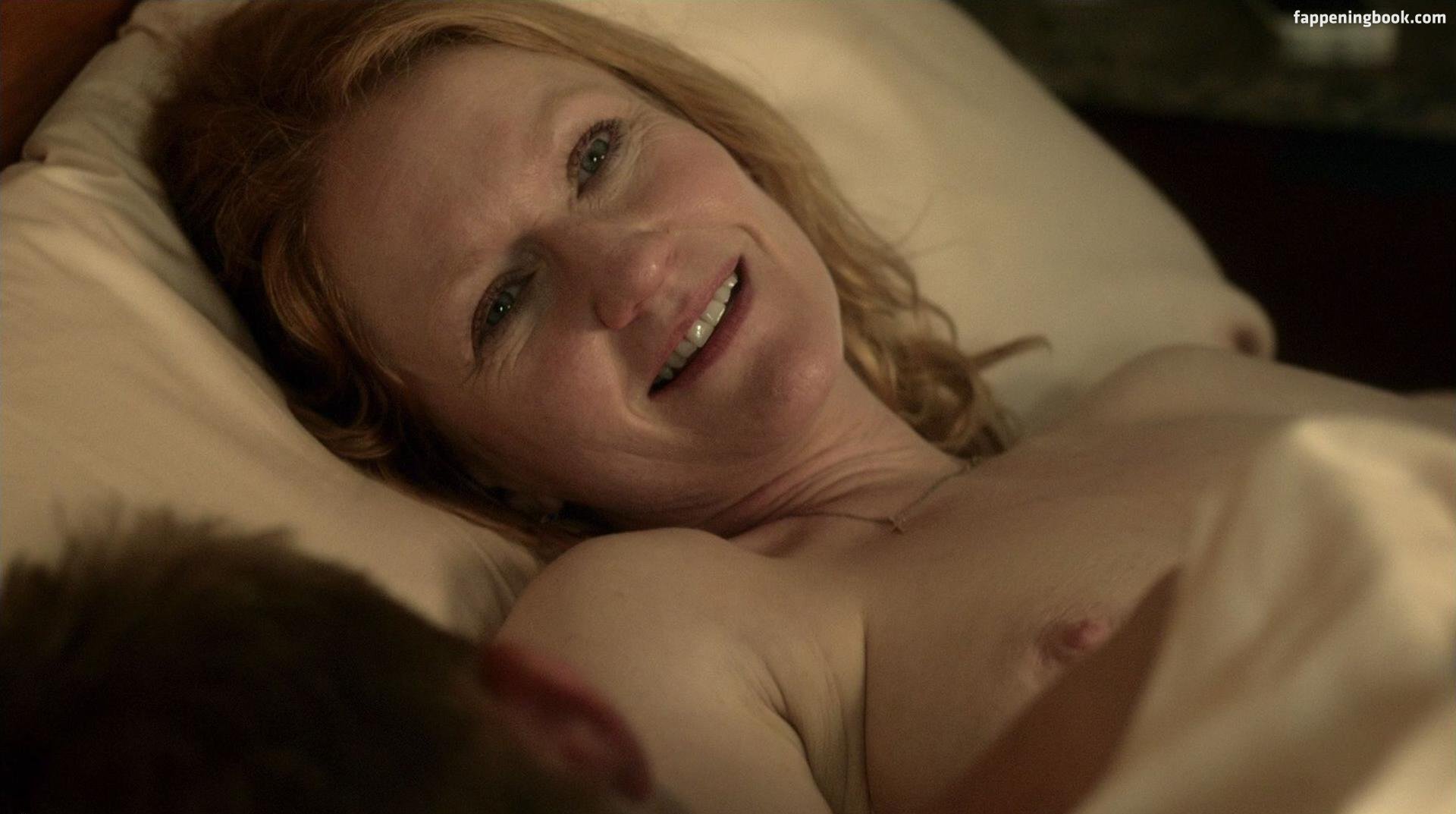 Paula Malcomson Nude