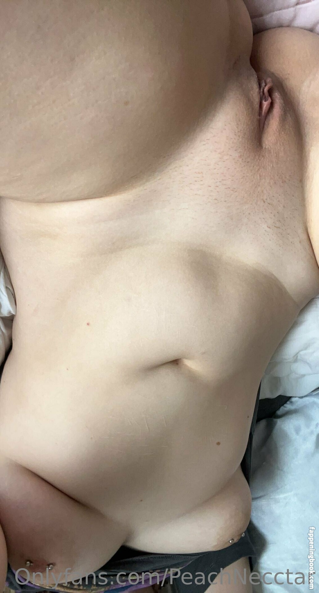 peachnecctar Nude OnlyFans Leaks