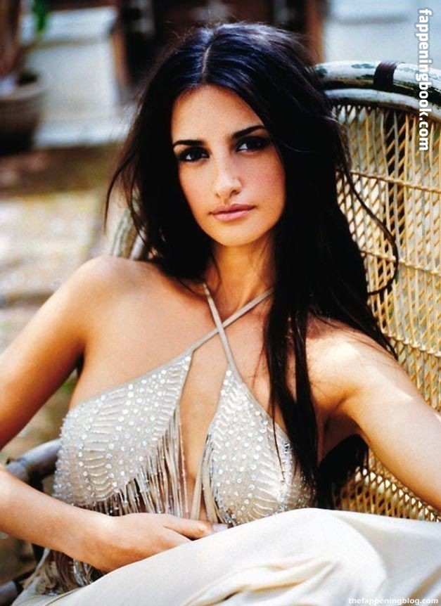 Penélope Cruz Nude The Fappening Photo FappeningBook