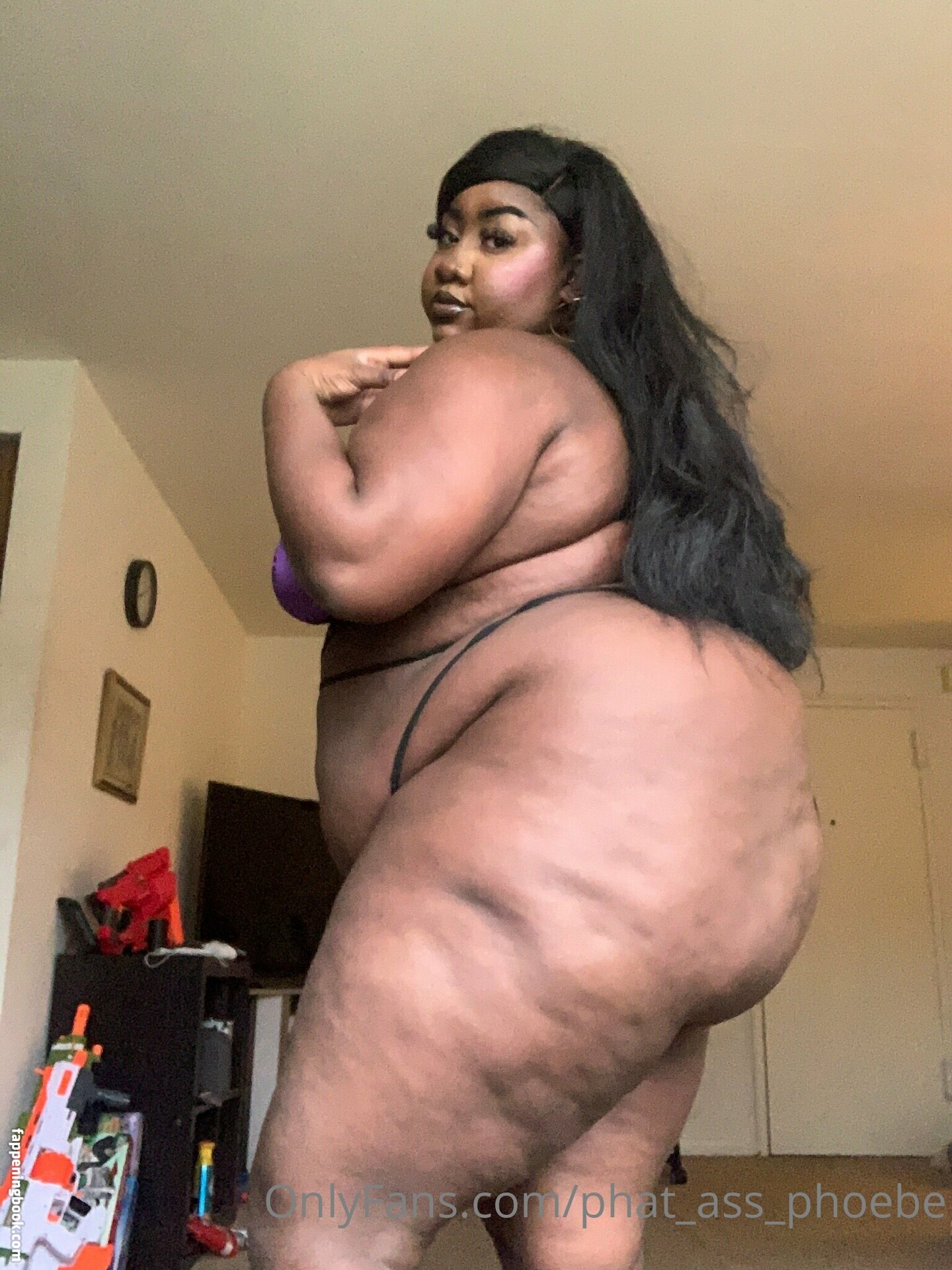 phat_ass_phoebe Nude OnlyFans Leaks