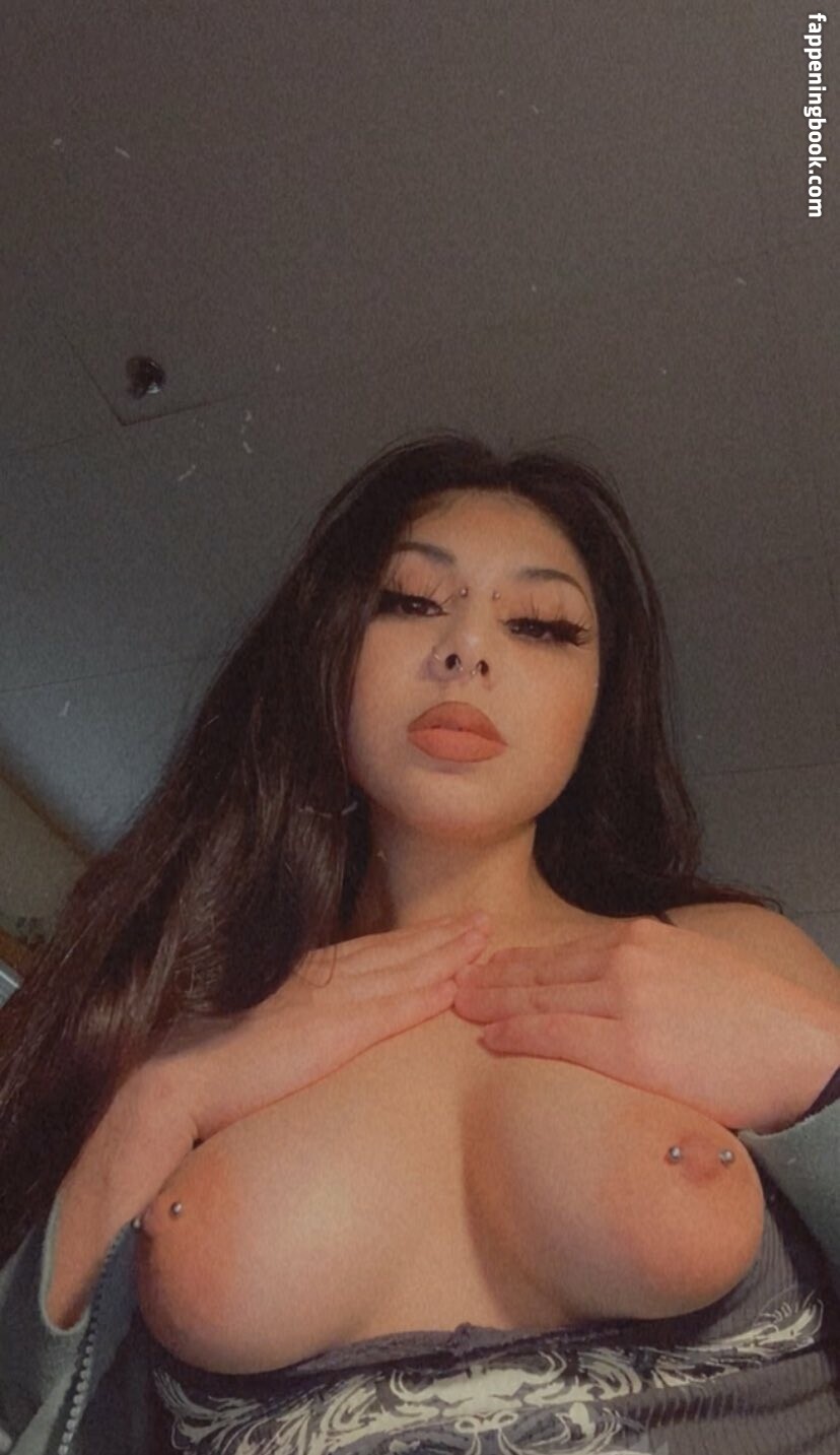 pixiewh0ree Nude OnlyFans Leaks