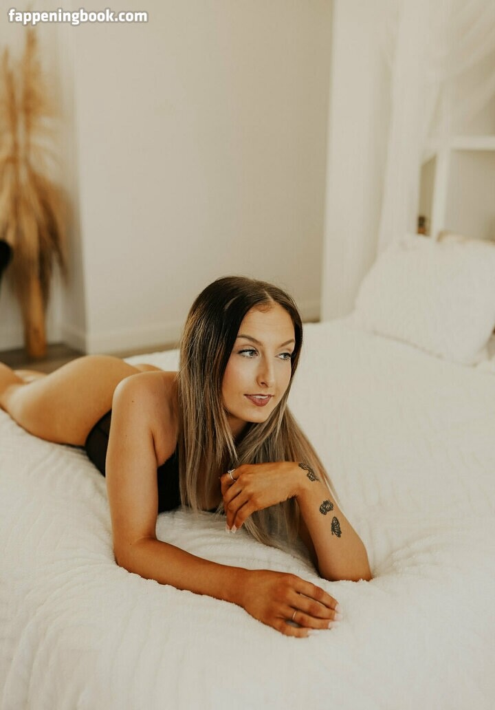 playmatesashaVIP Nude OnlyFans Leaks