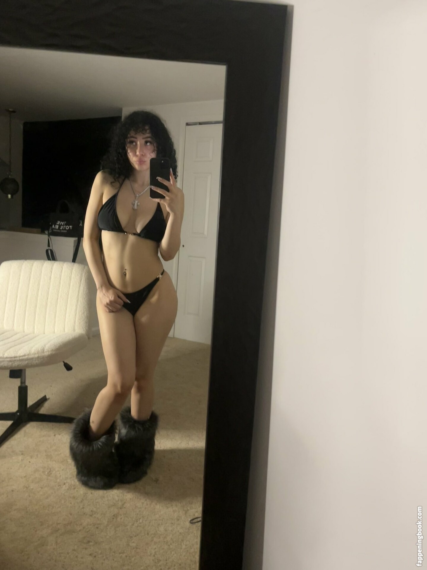 prettynicoletay Nude OnlyFans Leaks