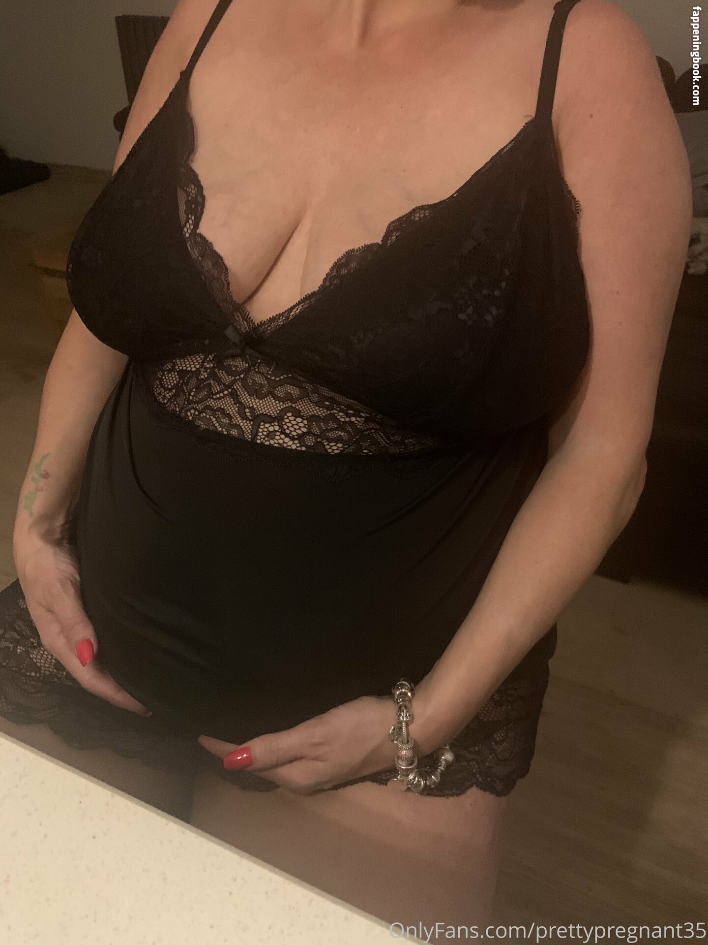 prettypregnant35 Nude OnlyFans Leaks