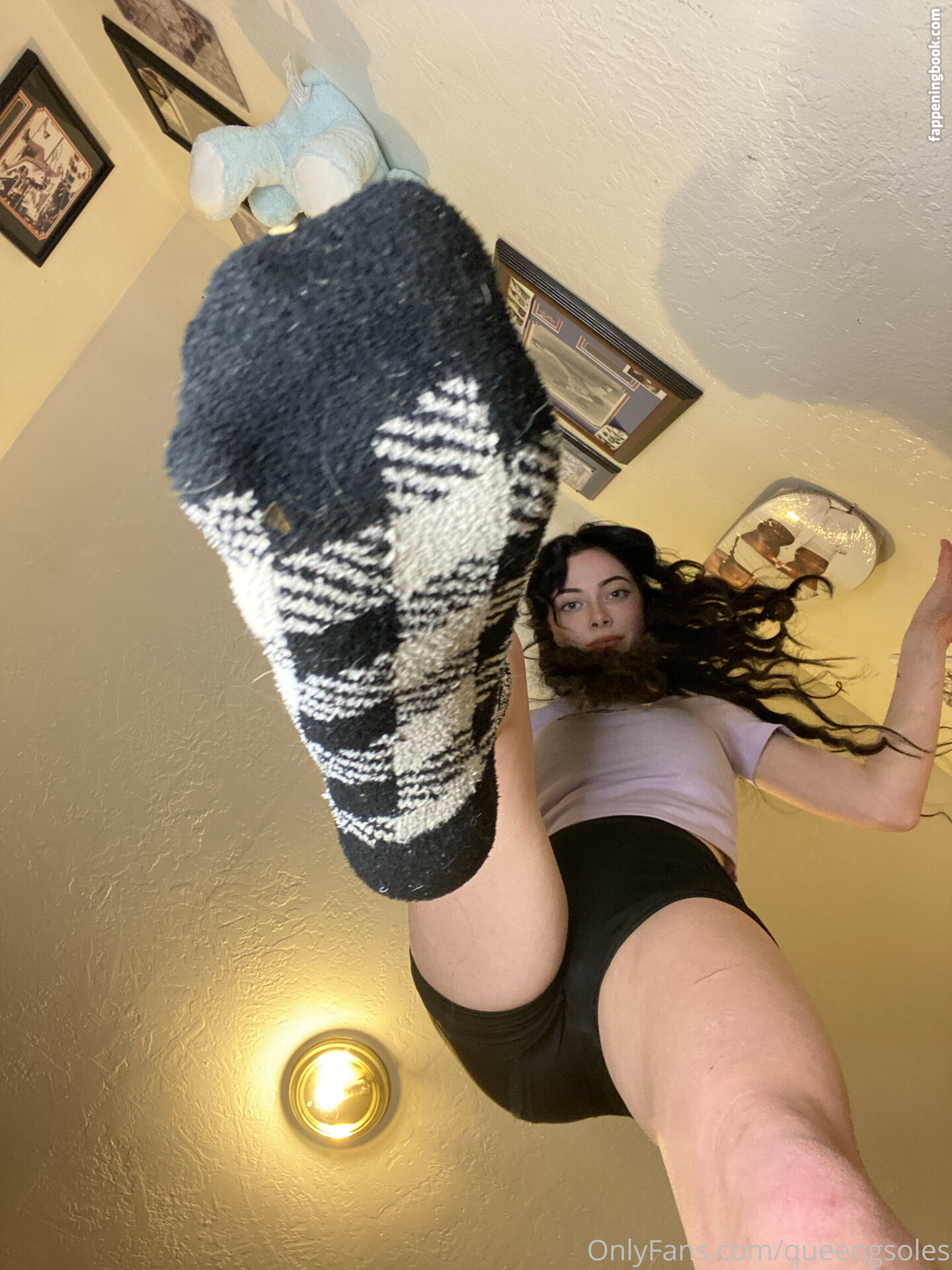 Queen G /QueenGSoles Nude OnlyFans Leaks