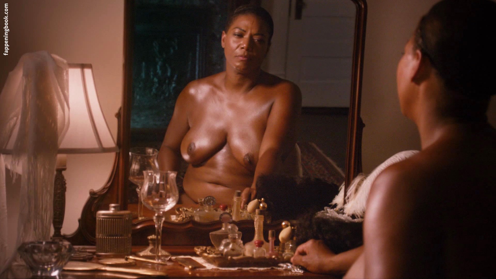 Queen Latifah Nude