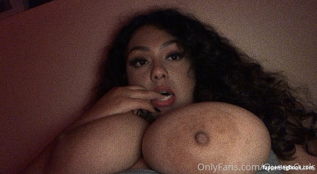 queencurls Fapello Latest Exclusive Leaked Photos